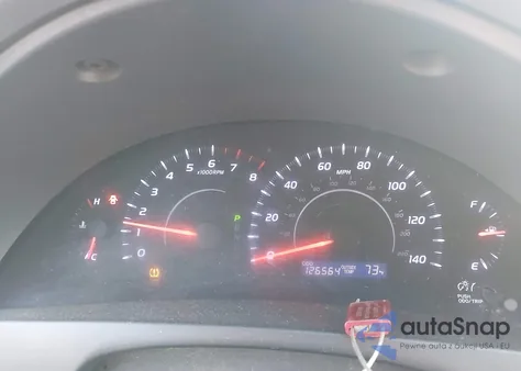 2011 Toyota Camry Le z USA, uszkodzony, nr VIN 4T4BF3EK8BR104445